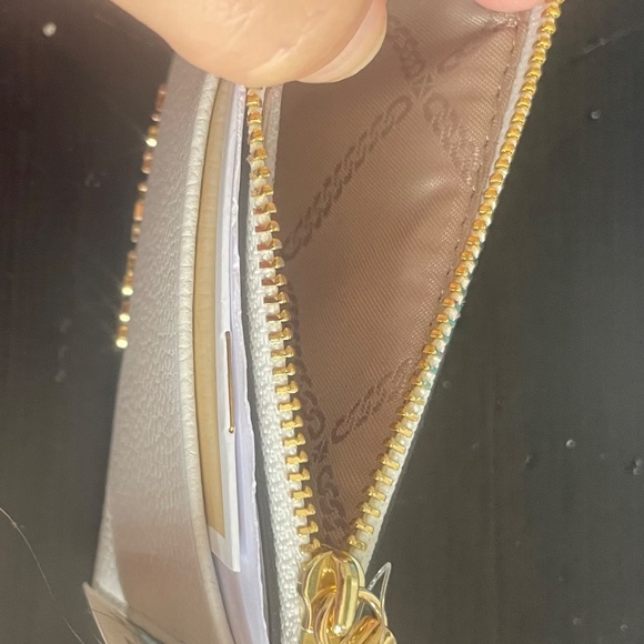 MICHAEL MICHAEL KORS Empire  Pebbled Leather Card Case - Picture 3 of 4